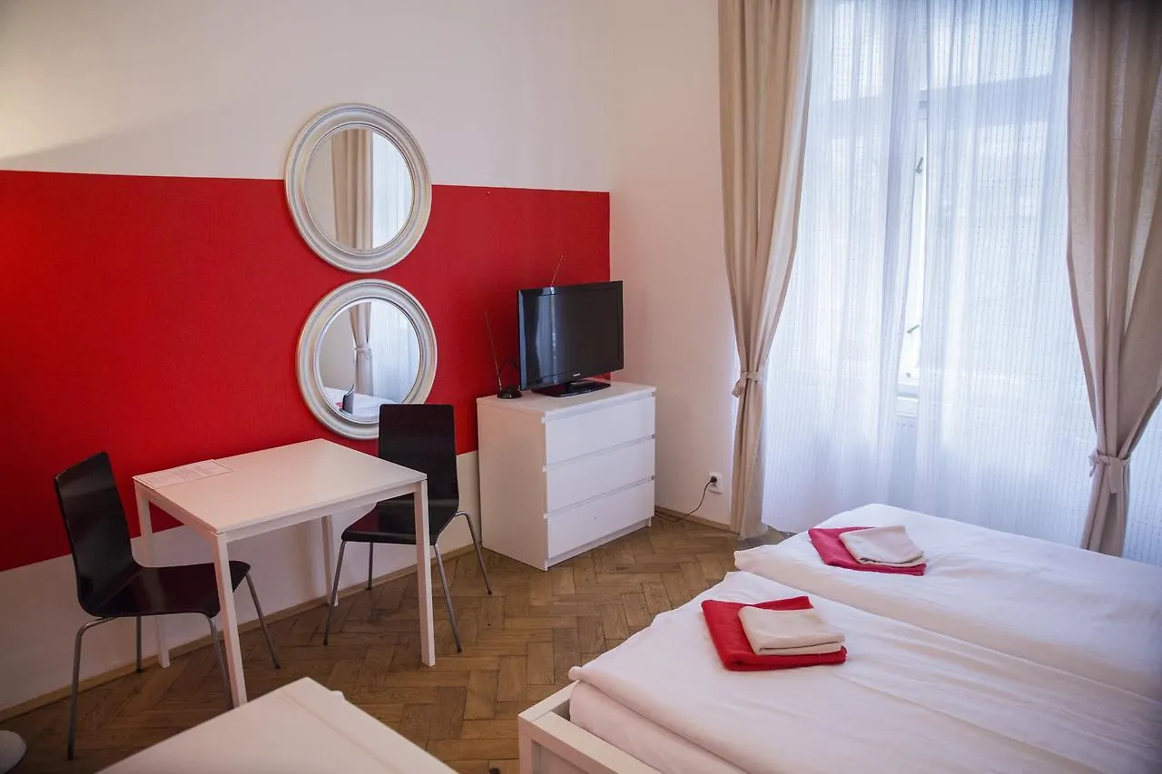 Budget Apartment Praga