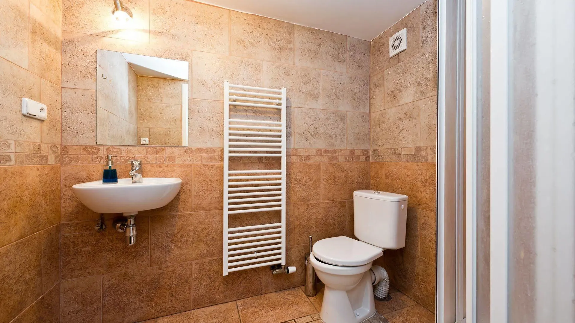 Budget Apartment Praga 0*,