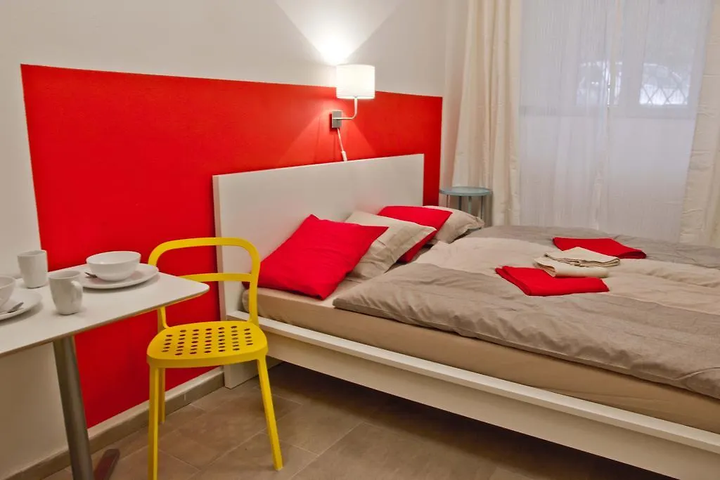 פראג Budget Apartment אכסניה