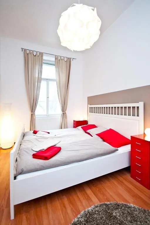 פראג Budget Apartment