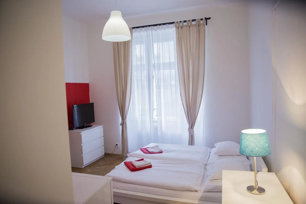אכסניה פראג Budget Apartment צ'כיה