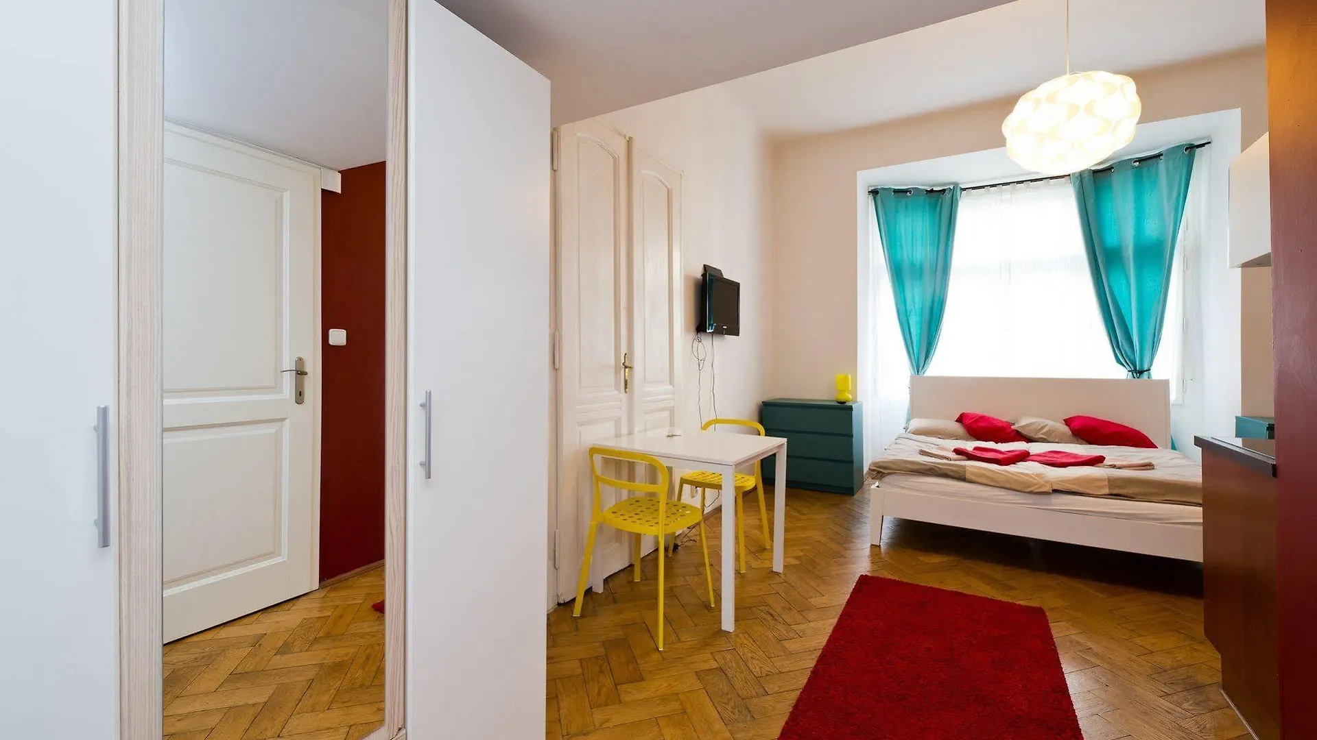 אכסניה פראג Budget Apartment